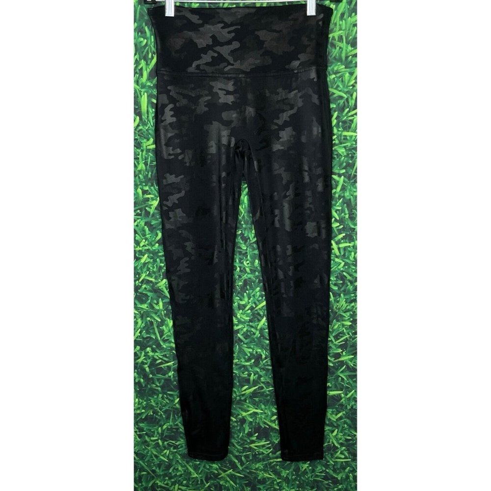 Spanx Black Camo Faux Leather Shaping Leggings Women’s Medium Stretch Skinny